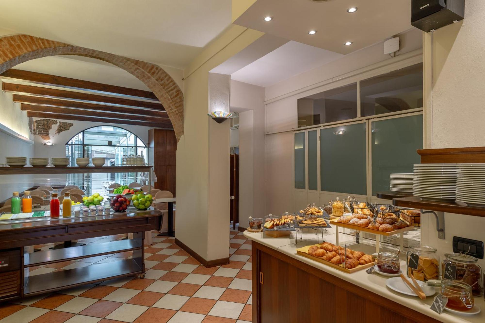Abbazia Bed & Breakfast Mantova Exterior photo