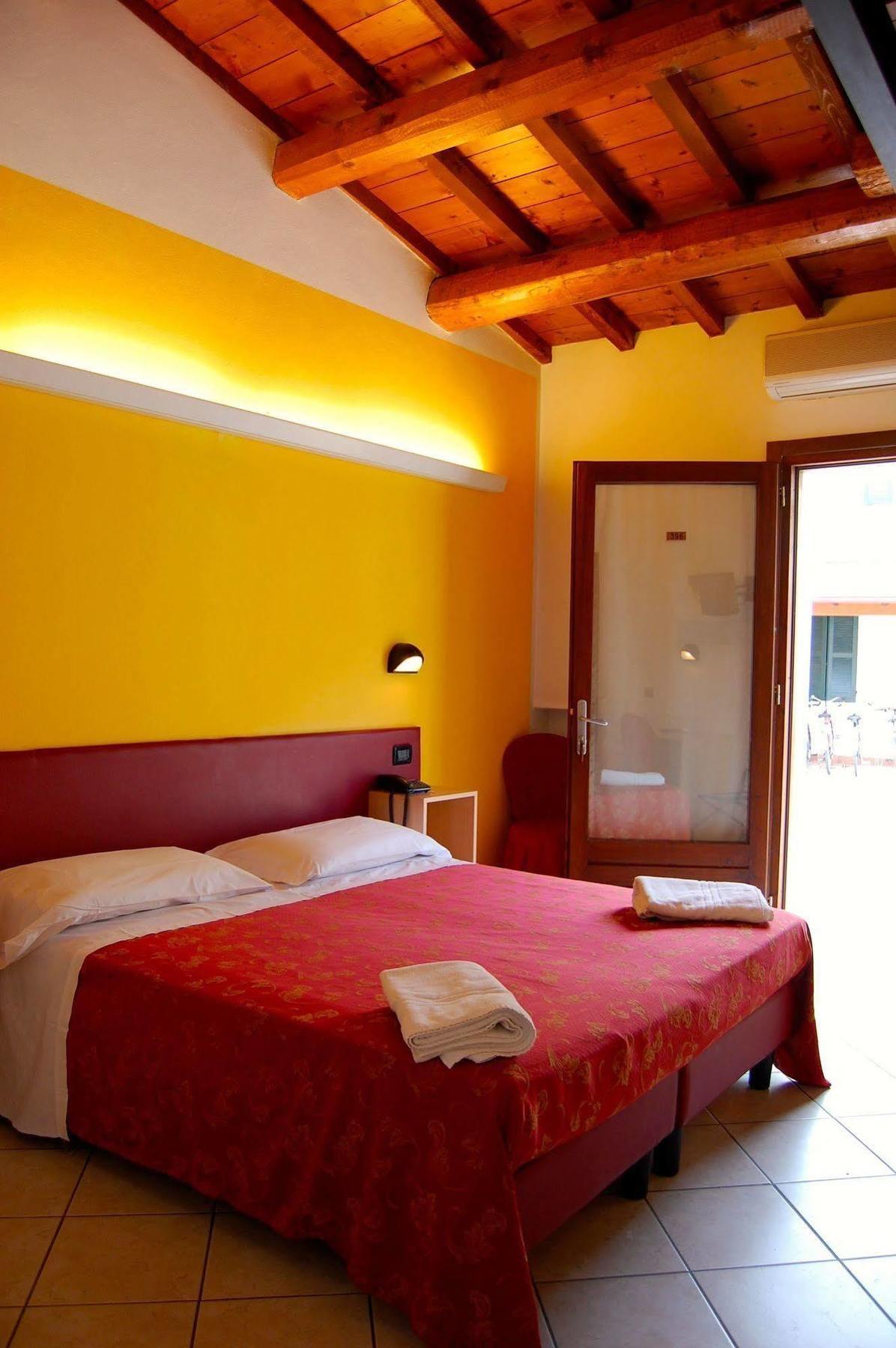 Abbazia Bed & Breakfast Mantova Exterior photo